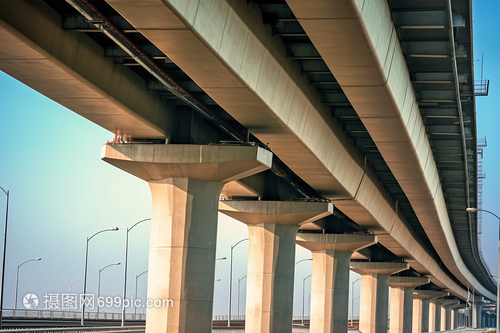 城市動(dòng)脈的立體交響 汽車立交橋的工程建筑藝術(shù)